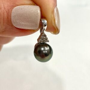 18K Solid White Gold & Diamonds Black Tahitian Pearl Enhancer Pendant